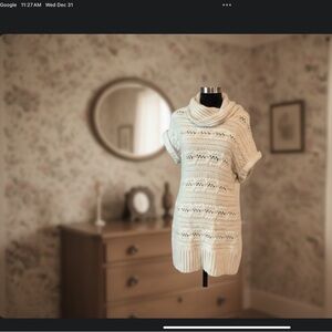 MAURICES KNITTED TURTLE NECK SWEATER OR COVERUP. LOOSE CABLE STICH.SIZE LARGE